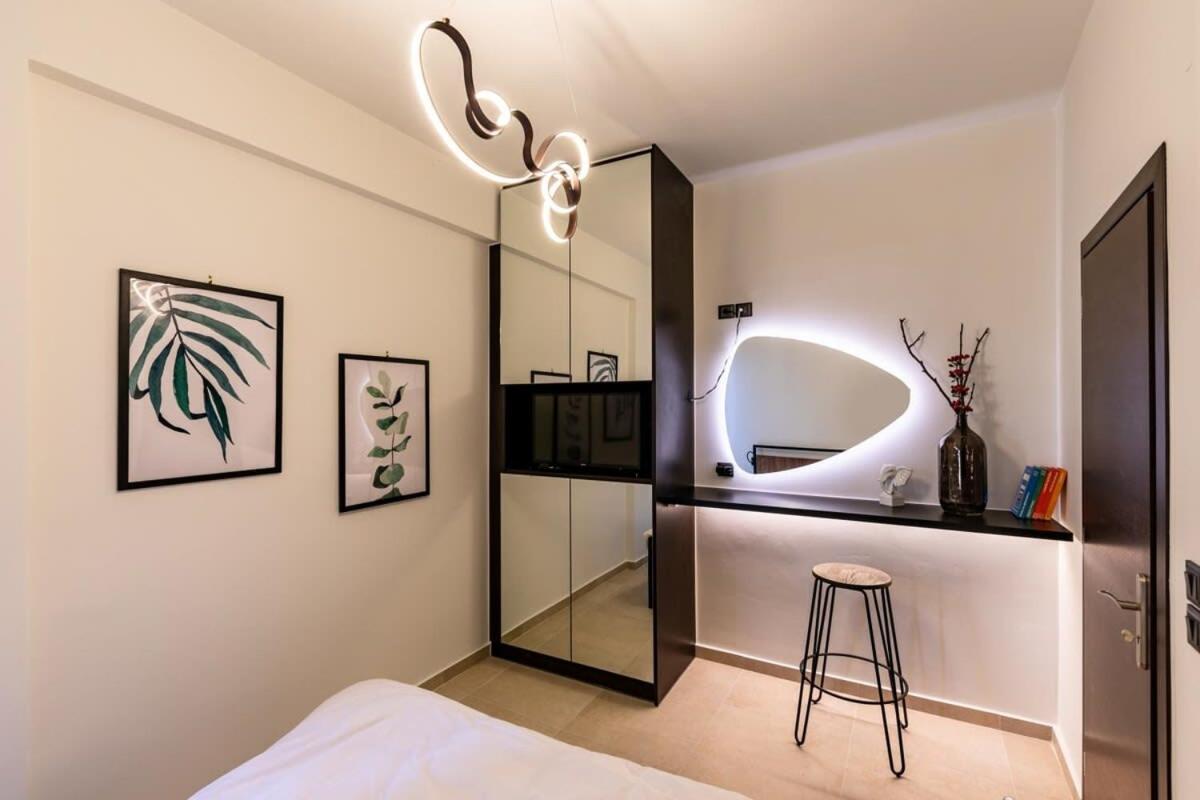 Beautiful Elegant Apartment Next To Monastiraki Athén Kültér fotó
